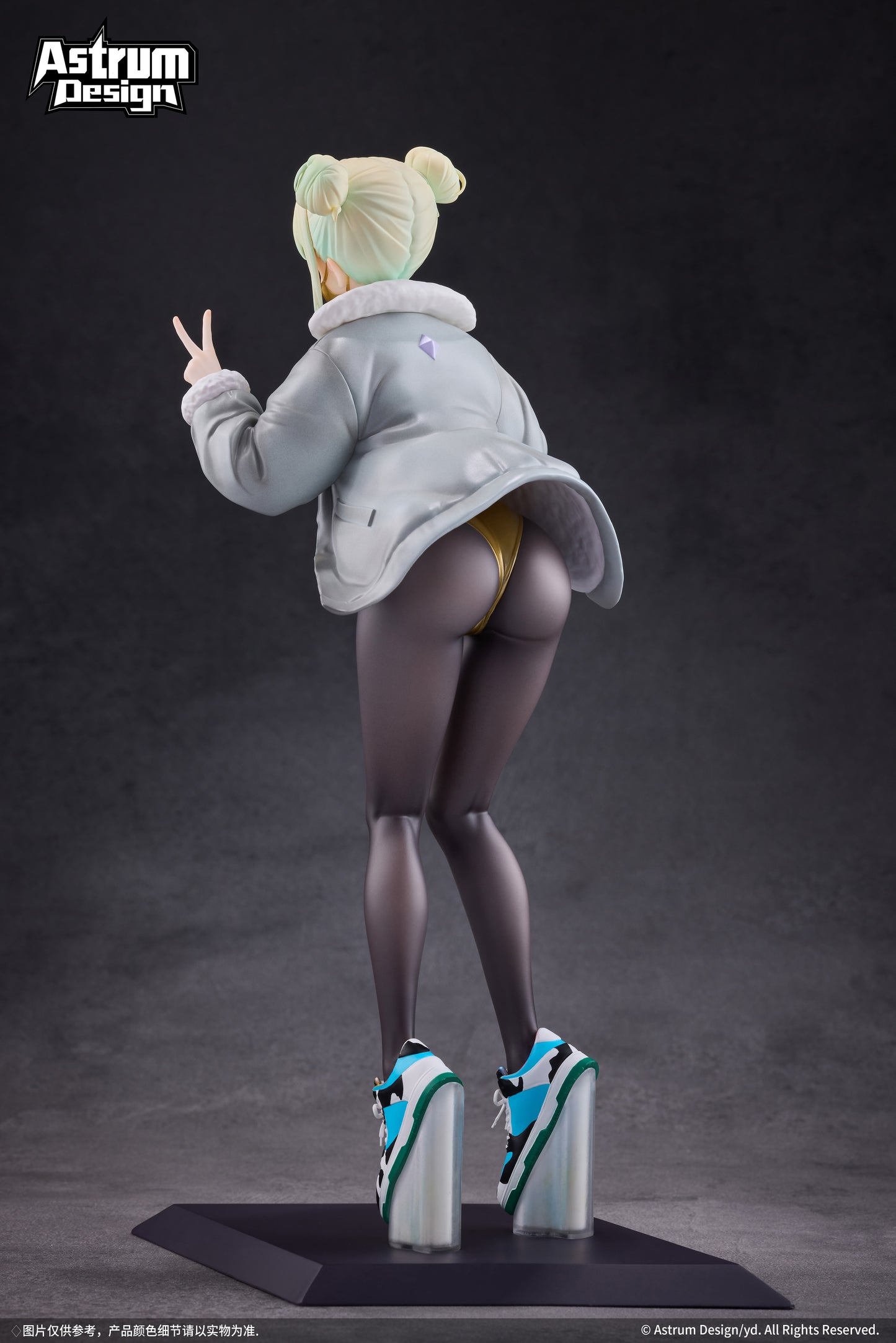 Mask Girl Mia. 1/7 Scale Figure Deluxe Edition by Astrum Design.