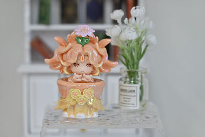 SWEET EMILYA TALES OF THE FLOWER RAVINE SERIES TRADING FIGURE - Image 3