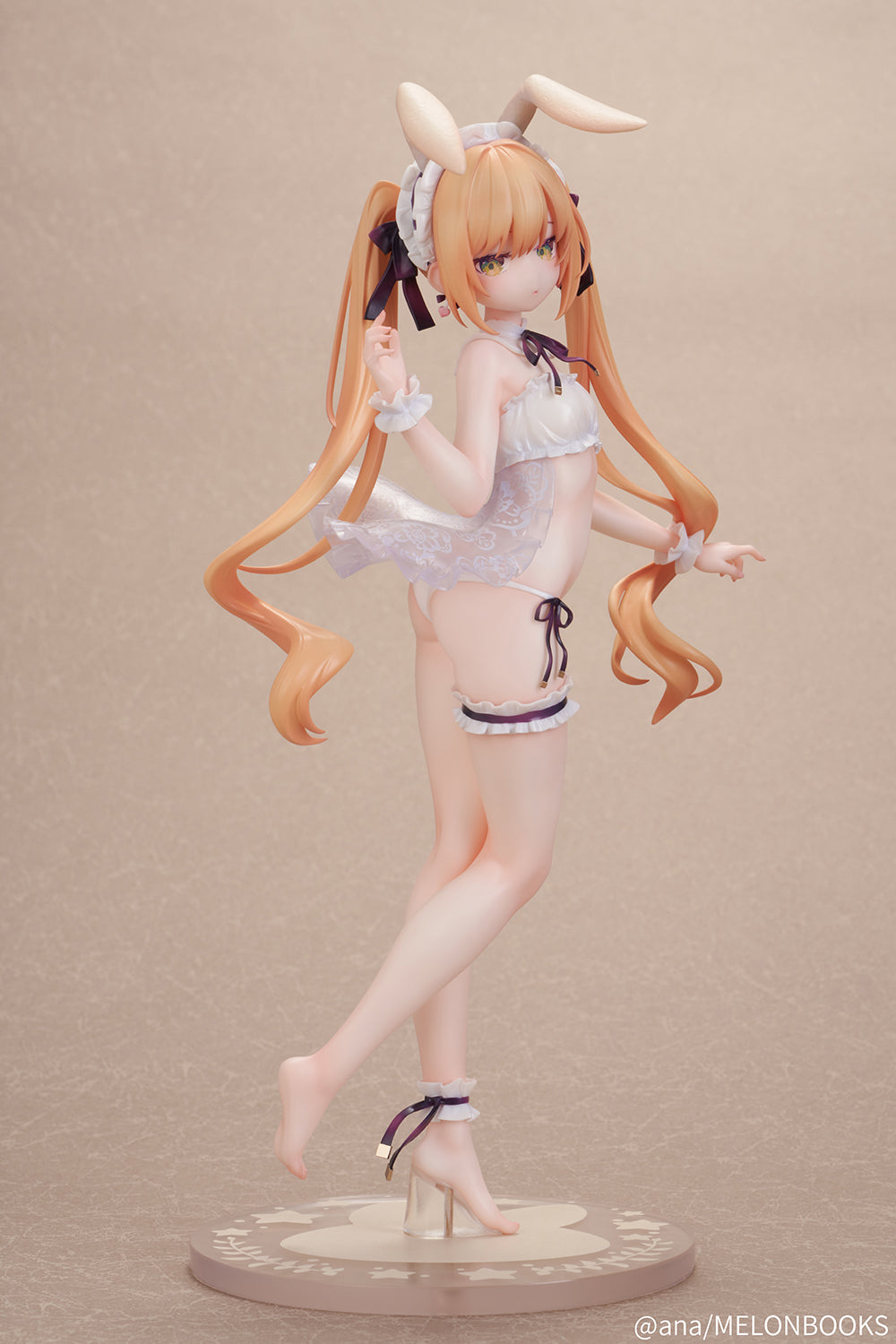 Bunny Girl Pia Illustrated by ana - Image 1