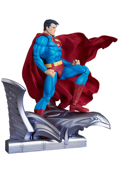 Mafex - Superman: for Tomorrow - Superman (Superman: for Tomorrow) - Image 10