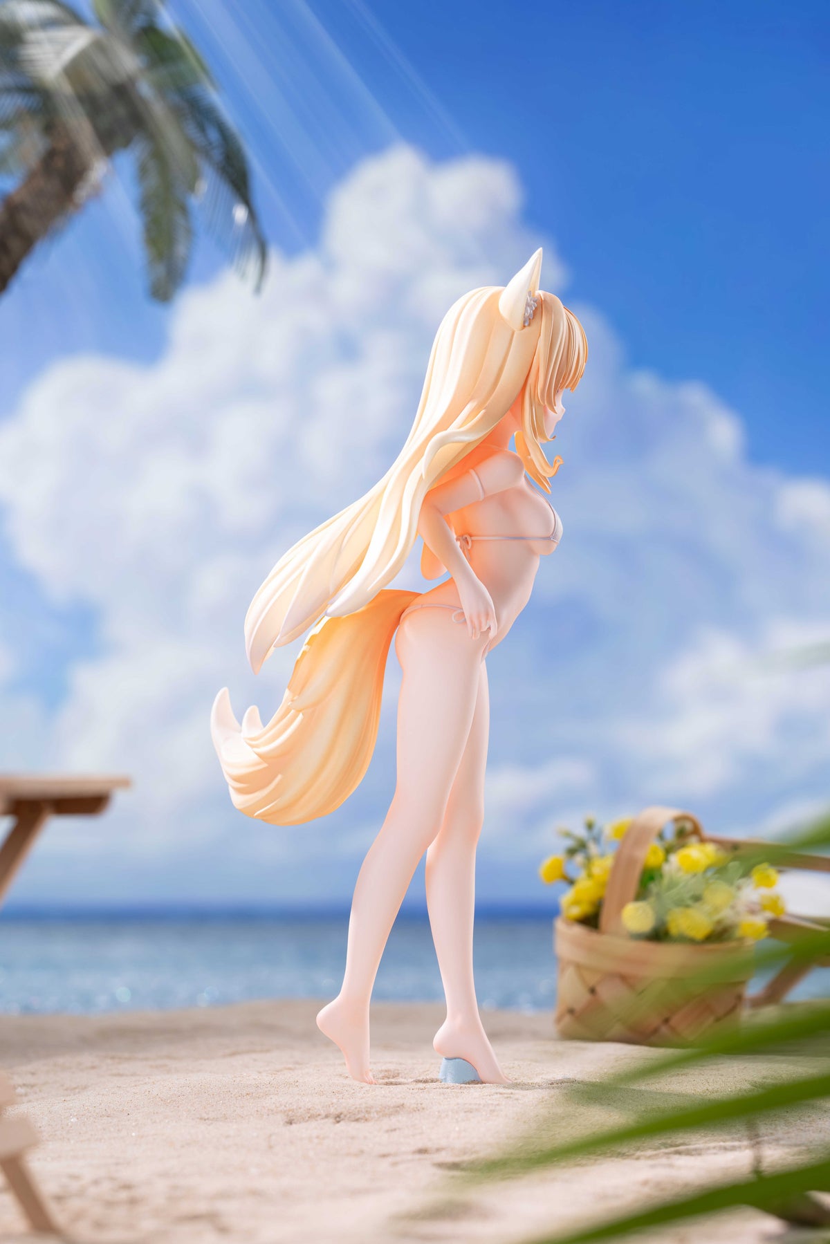 Yoyo, Seaside Holiday - Image 6