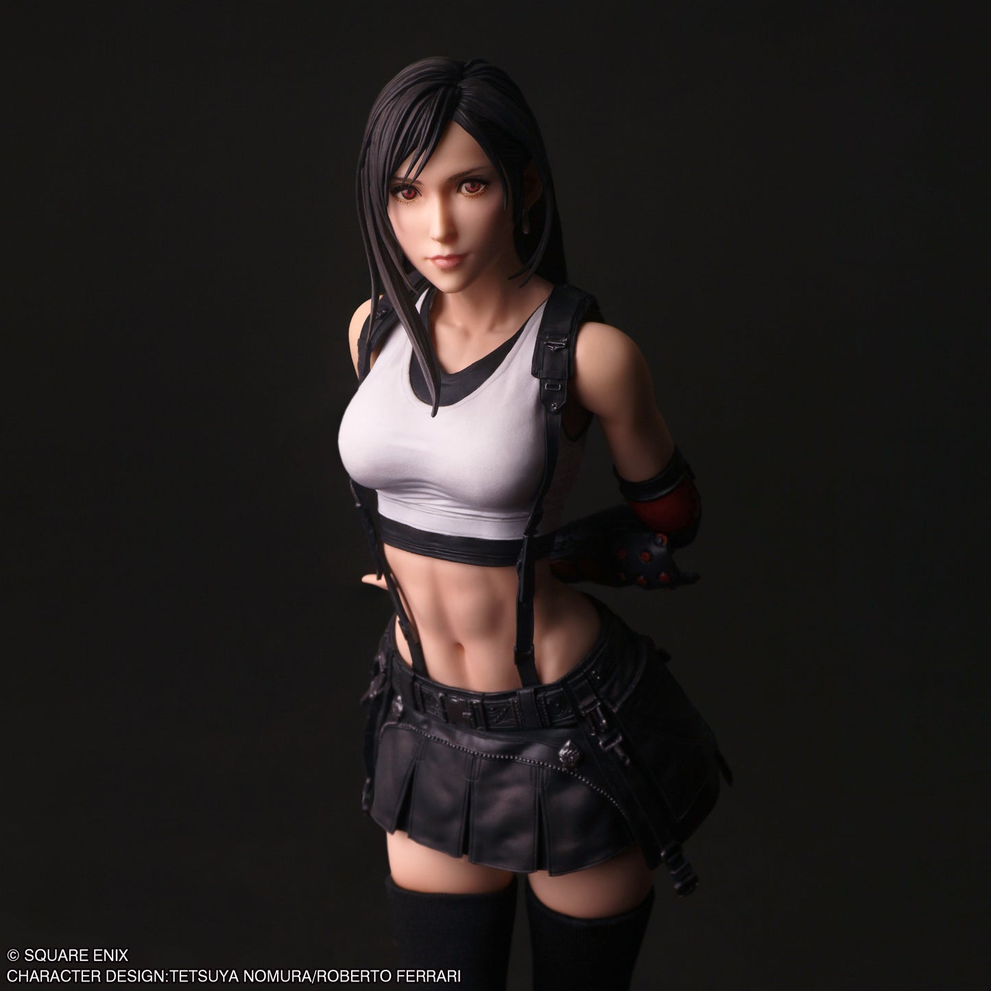 - Final Fantasy VII Rebirth - Play Arts Shin Tifa Lockhart - Image 9