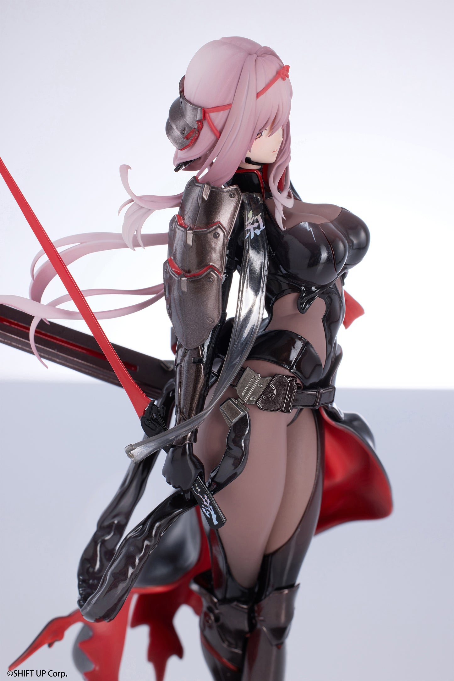 HOBBYSAKURA - GODDESS OF VICTORY: NIKKE - SCARLET: BLACK SHADOW 1/10 SCALE FIGURE - Image 17
