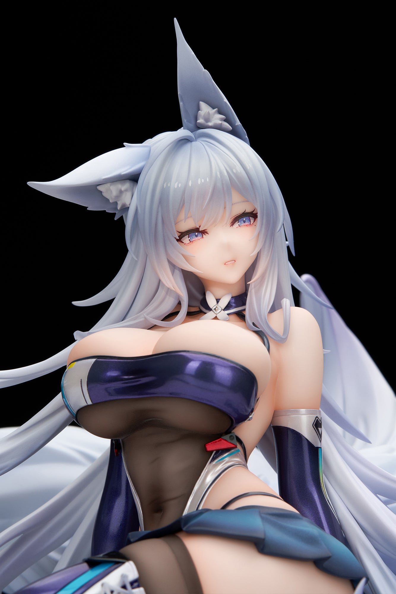 - Azur Lane - Shinano Moonlit Chrome Ver. Special Edition with LED Acrylic Display Case - Image 23