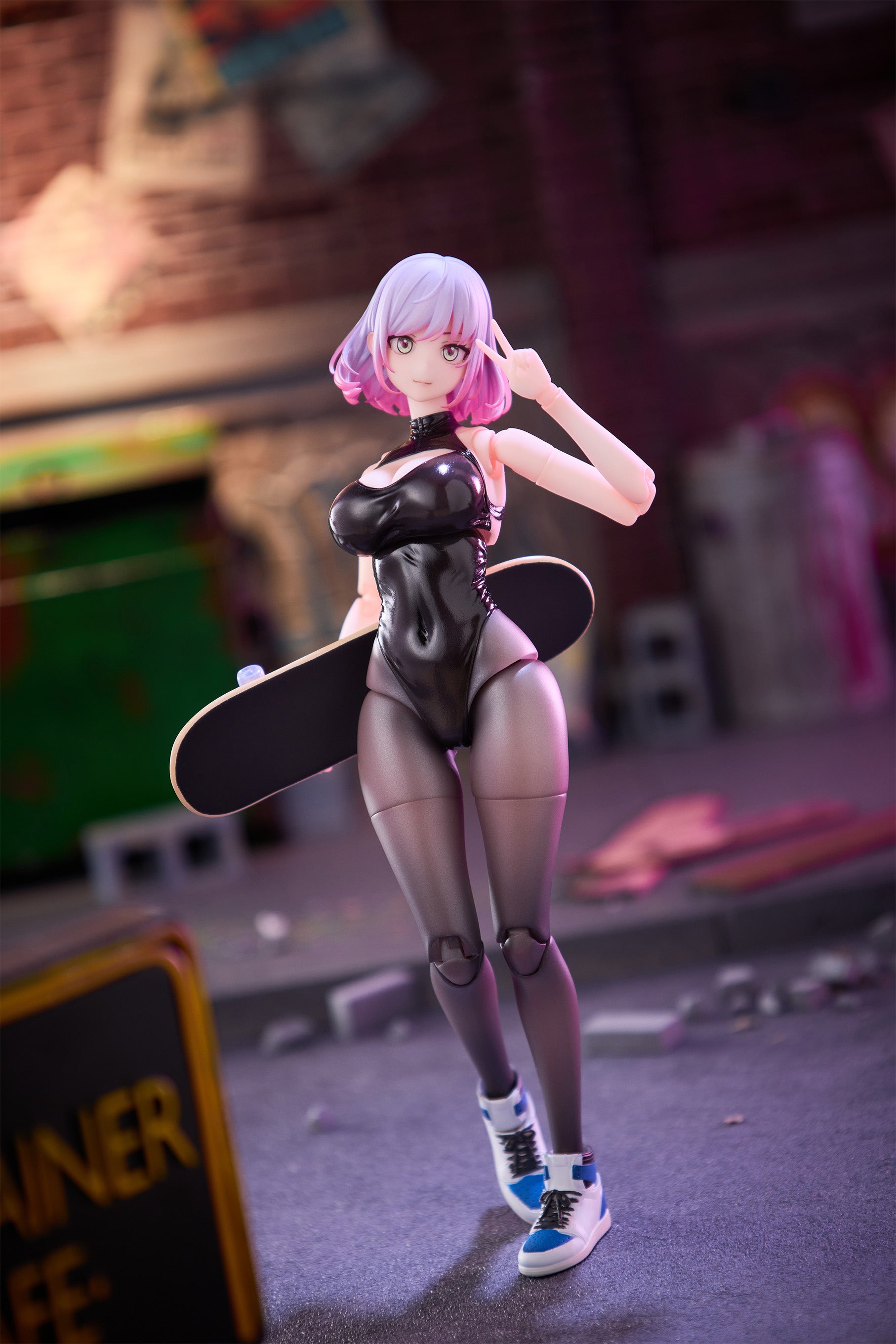 OTHERWHERE GALACTIC LUNA 1/12 SCALE ACTION FIGURE - Image 16